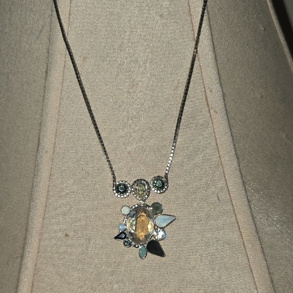 Vintage Swarvoski Elegant Silver and Gold Pendant Necklace